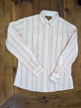 Aura By Wrangler Women's Vintage Punchy Lightweight Pearl Button Blouse Small
